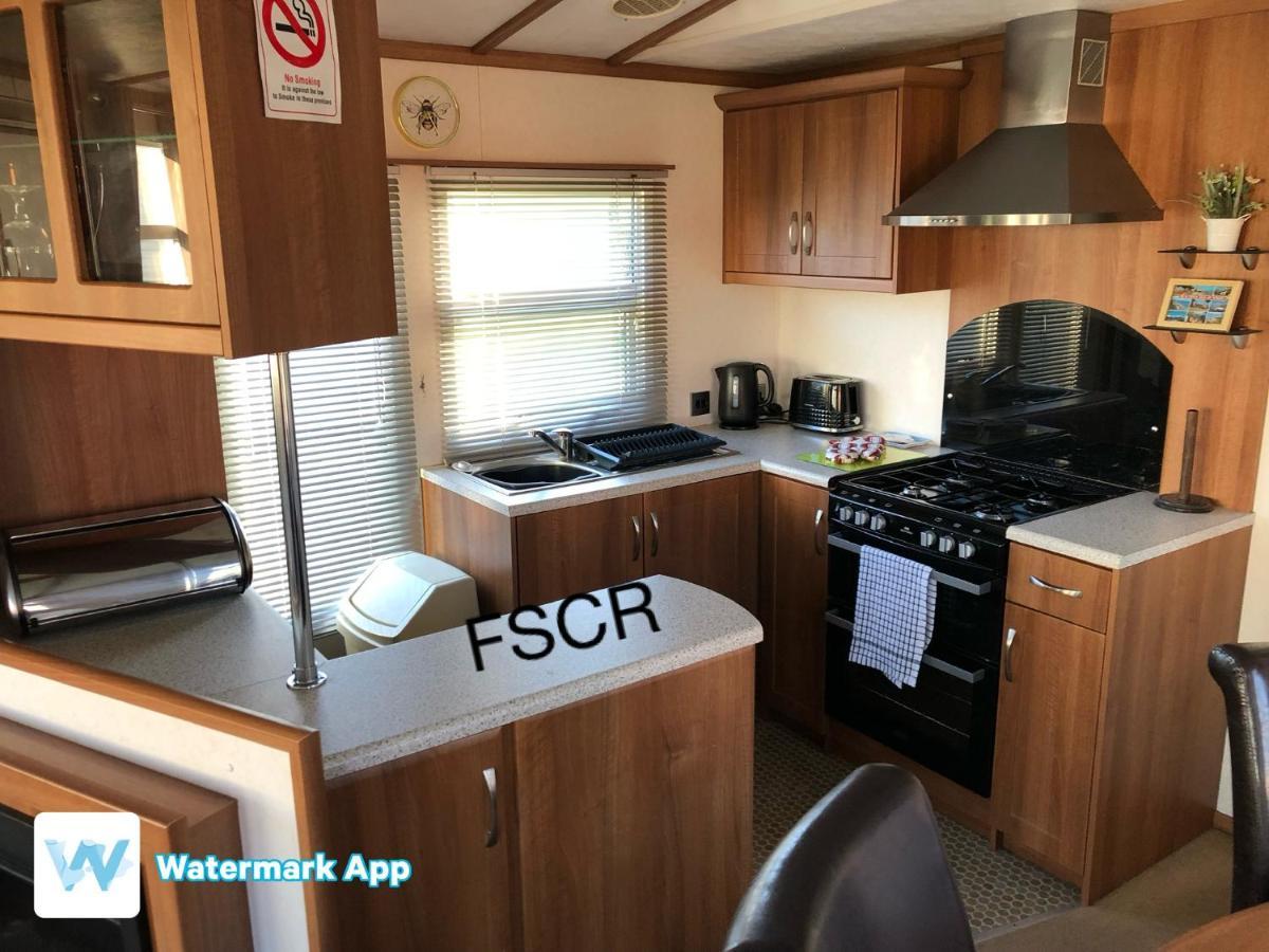 First Steps Caravan Rentals Сандаун Екстер'єр фото