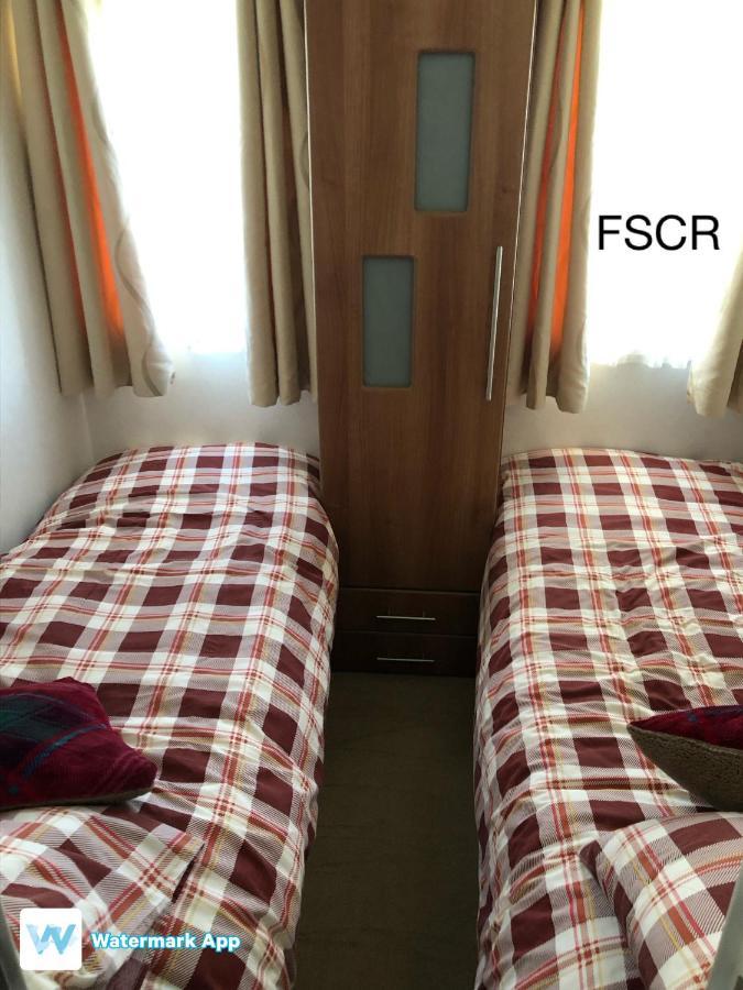First Steps Caravan Rentals Сандаун Екстер'єр фото