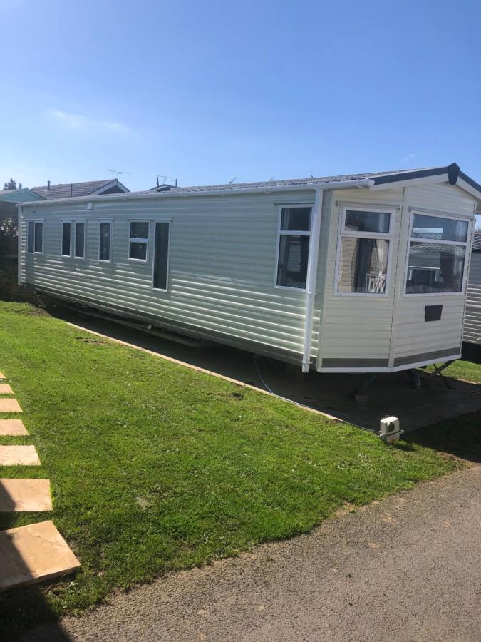 First Steps Caravan Rentals Сандаун Екстер'єр фото