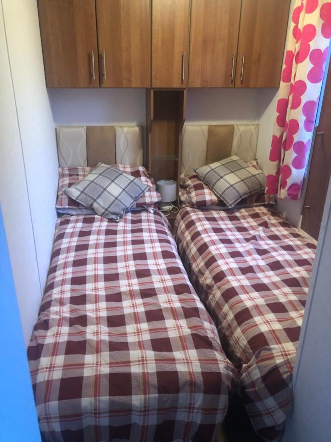 First Steps Caravan Rentals Сандаун Екстер'єр фото