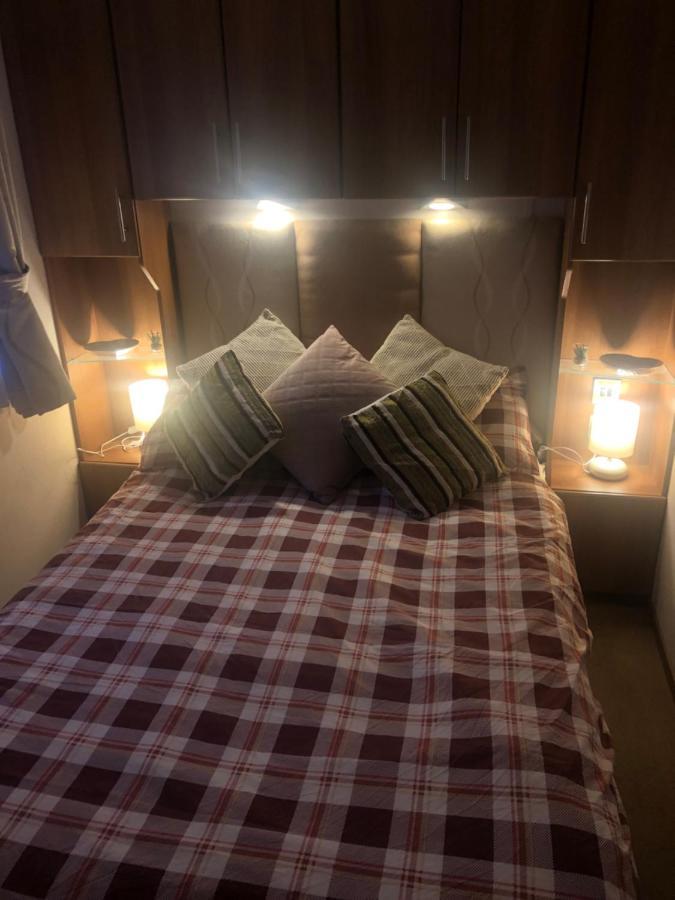 First Steps Caravan Rentals Сандаун Екстер'єр фото